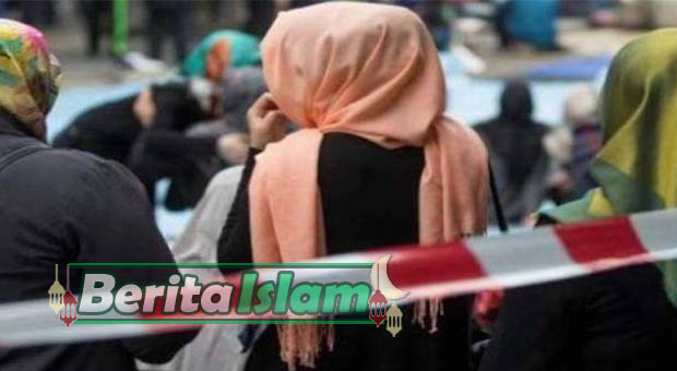 Menolak Larangan Menggunakan Jilbab di Austria